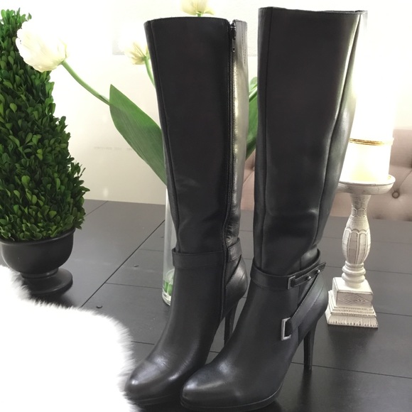 levity sylvia platform boot